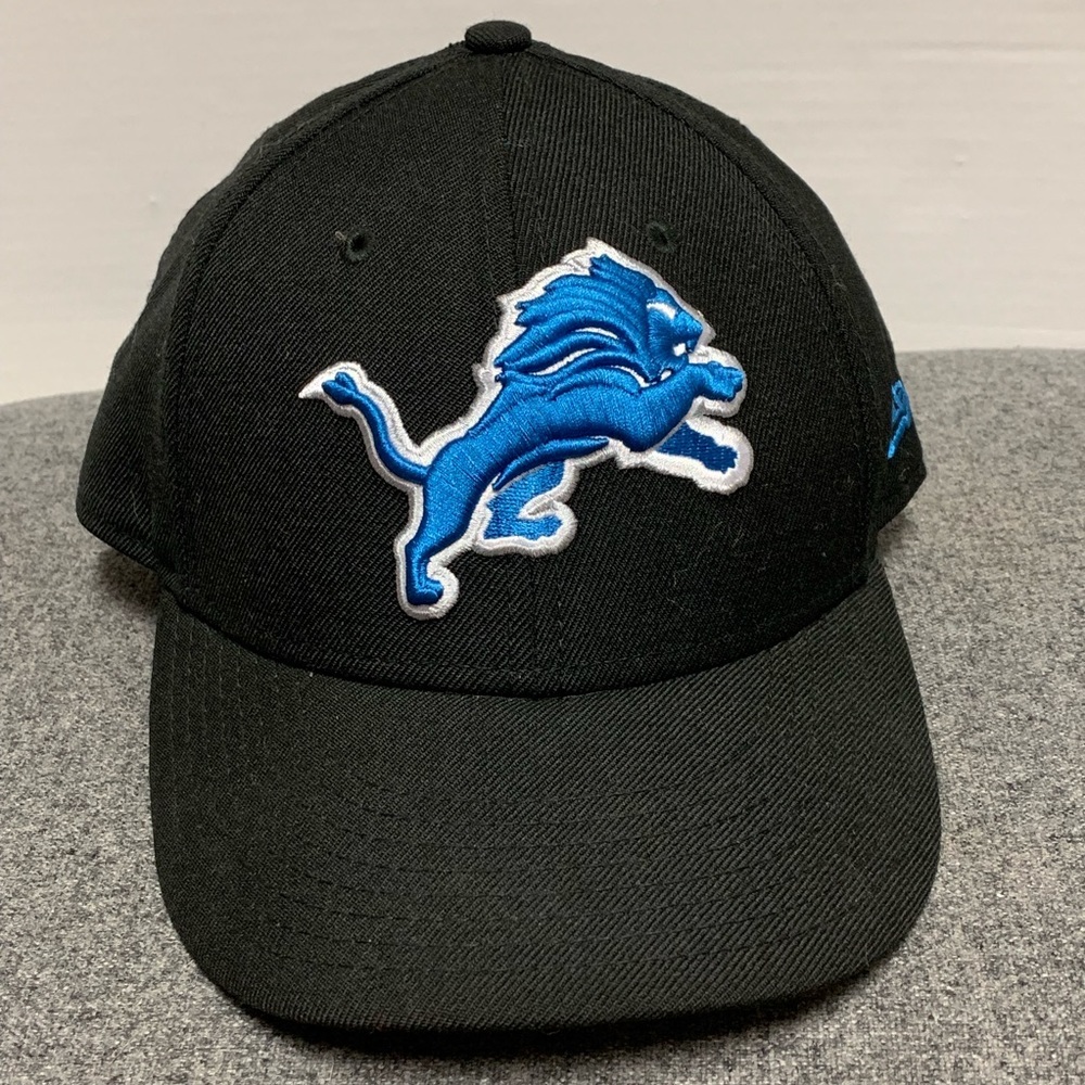 Detroit Lions New Era NFL 59 Fifty Black Blue Fitted Hat Cap 7 3/8